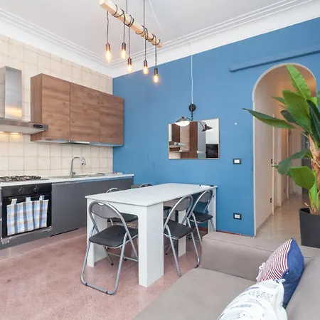 Modern Historic - By Openroma Appartement