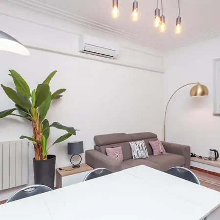 Appartement Modern Historic - By Openroma