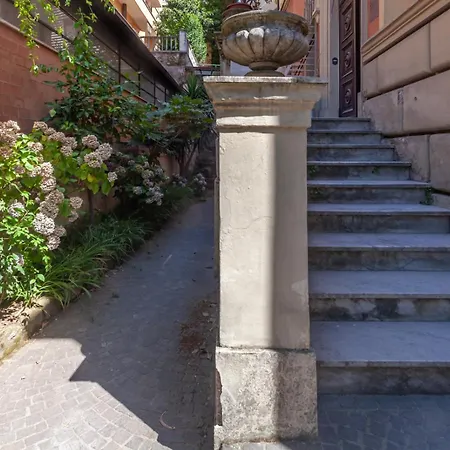 Modern Historic - By Openroma Appartement *